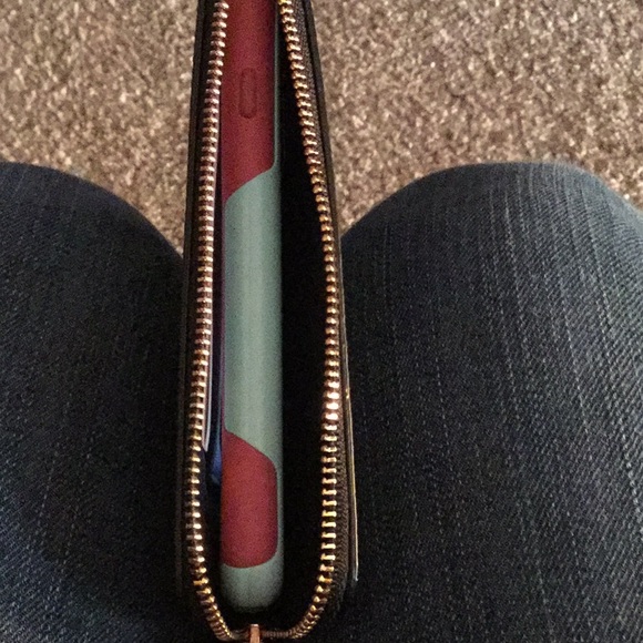 SALE- Last one! Coach Corner Zip Wristlet 🌺 - Picture 6 of 6